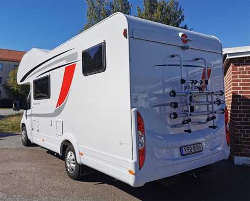 Husbil Fiat Bürstner Lyseo A700 stulen i Örebro